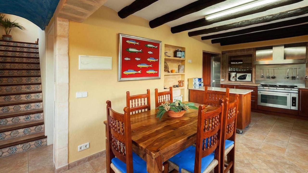 Pou Dels Escarabats Villa *