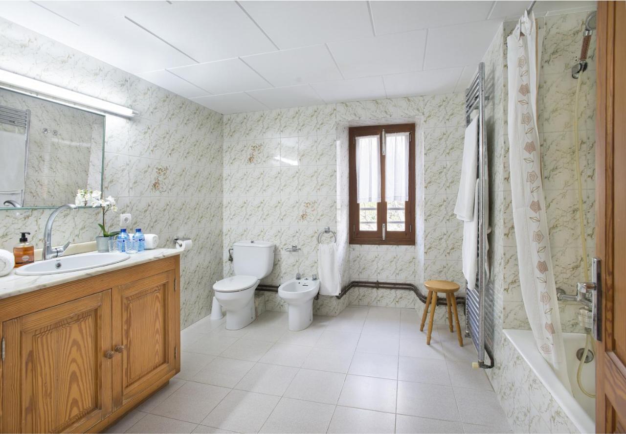 Owl Brullet - Rustic Villa