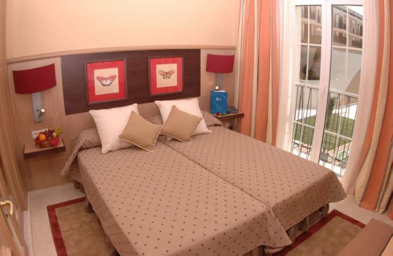 Hotel Grupotel Playa De Palma Suites&spa 4*