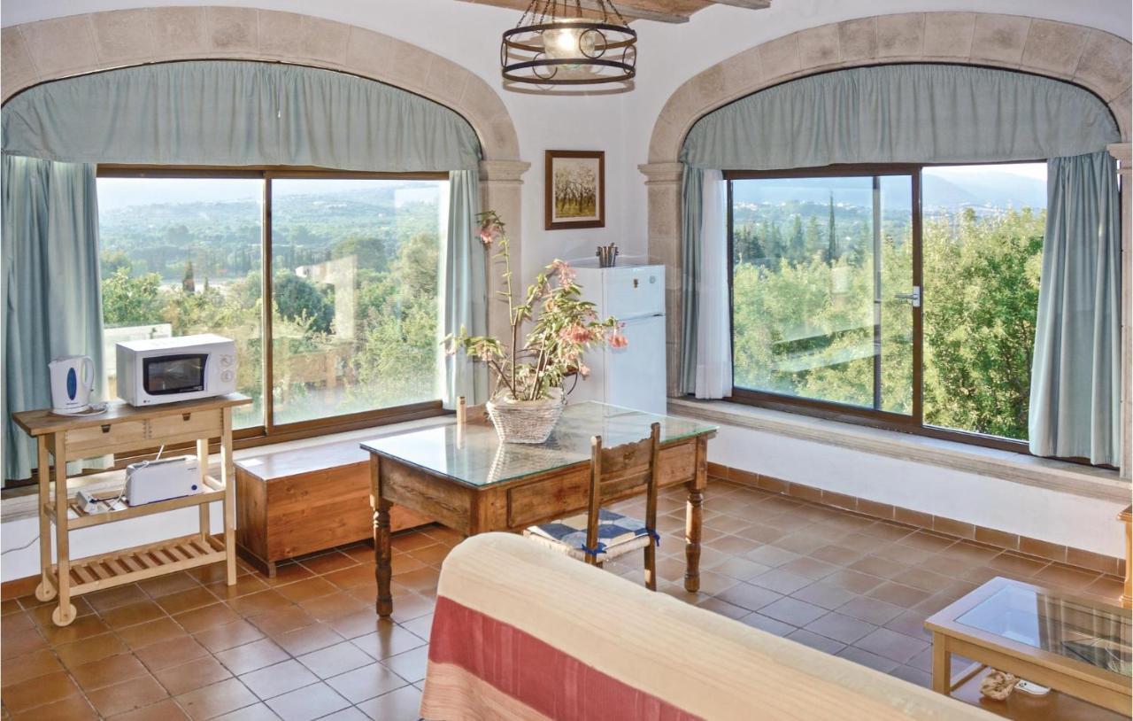 Pet Friendly In Selva With Kitchen Apartamento Selva (Mallorca)