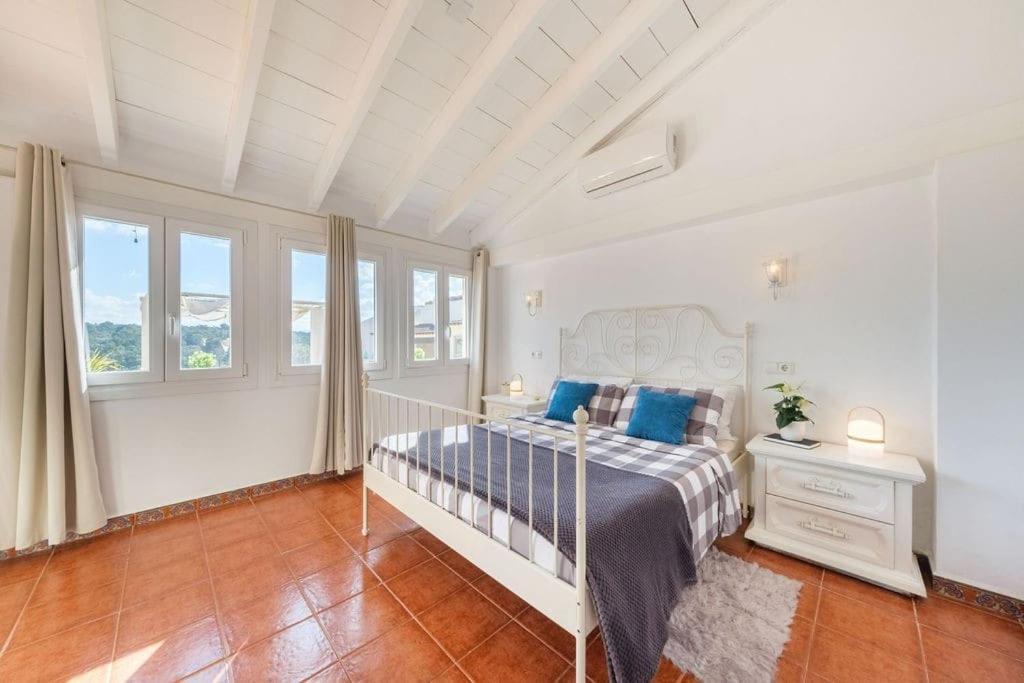 Villa Magnifica Tranquila En El Centro De Mallorca Biniali (Majorca)