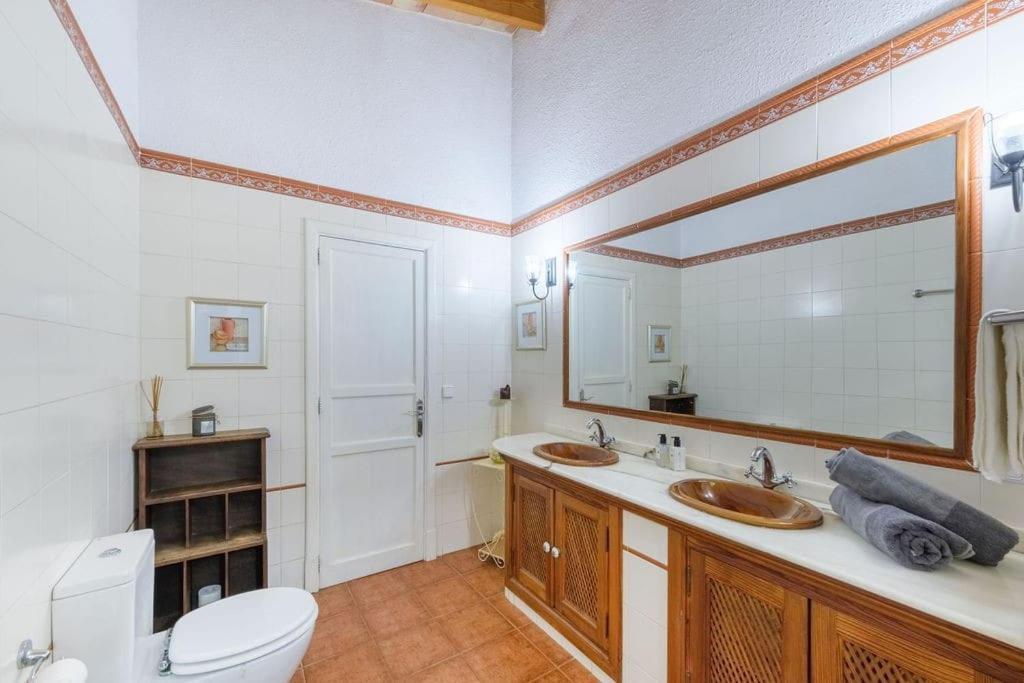 Villa Magnifica Tranquila En El Centro De Mallorca Biniali (Majorca)
