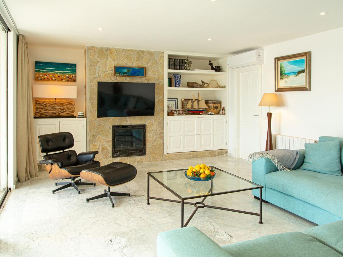 Villa Es Turó, Luxury Beachfront In Colonia San Jordi