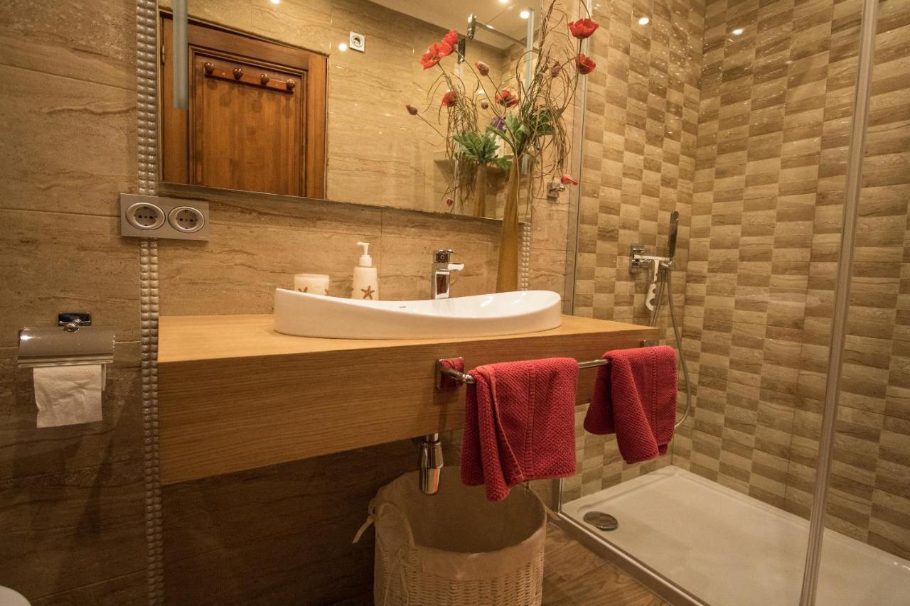 Villa Bonita Casa En Porto Colom Con Piscina, Ac, Wifi Y Netflix