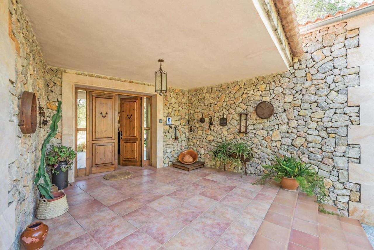 Ferragut Crestaix Villa Crestatx
