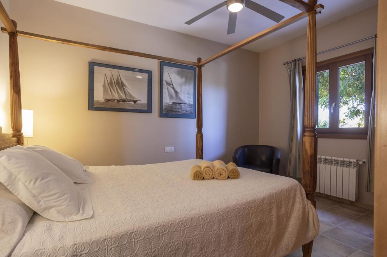 Alzina 454 Country house *