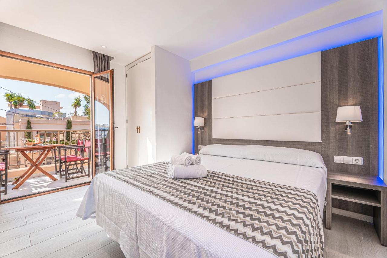 Playa Ferrera Apartahotel