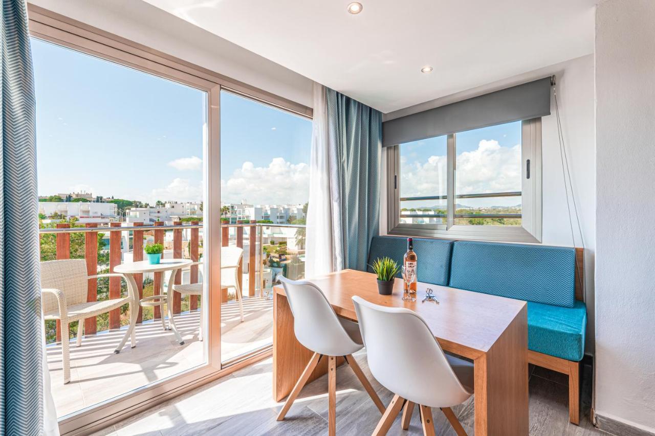 Apartahotel Playa Ferrera 3*