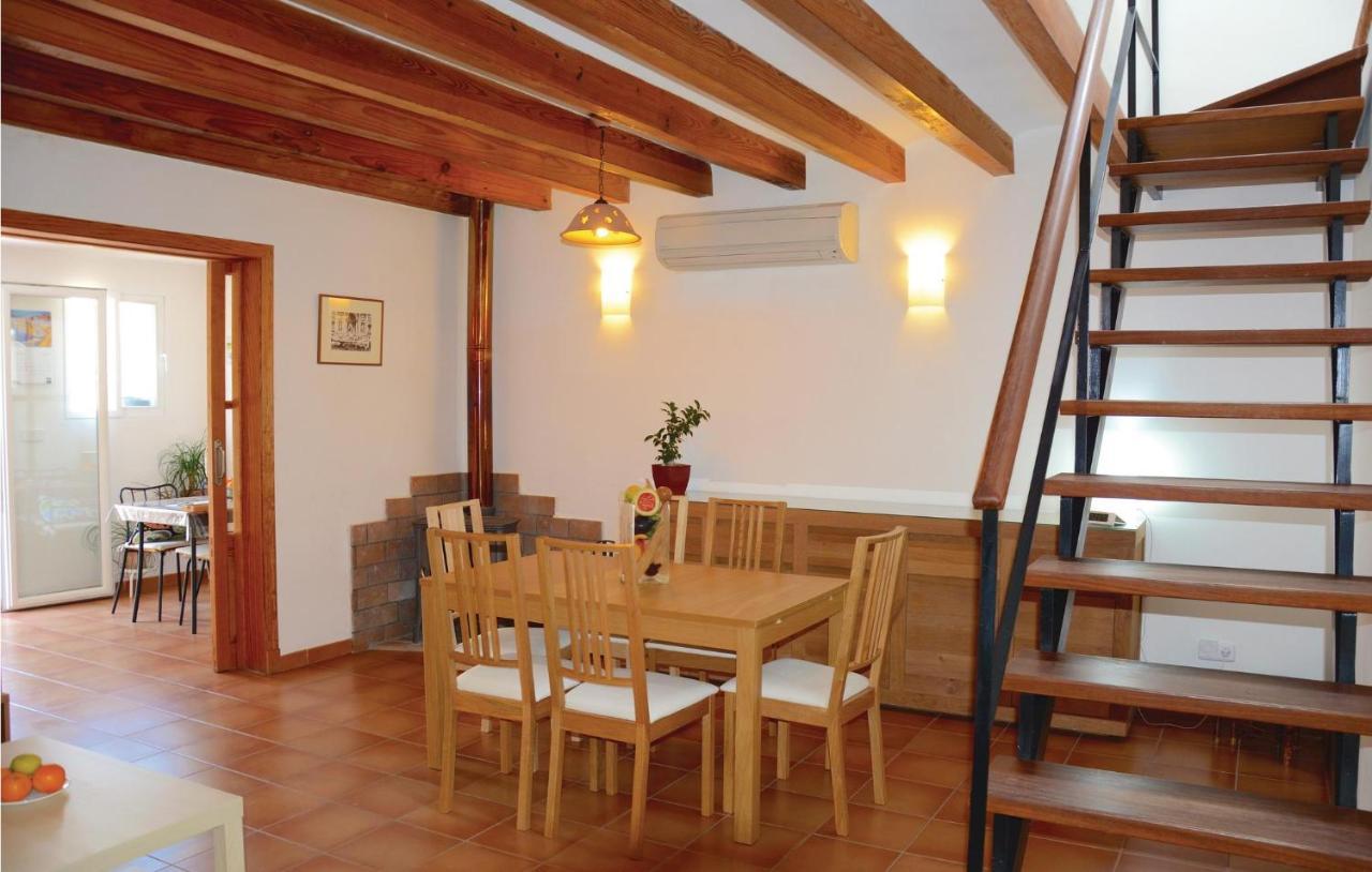 Сasa de vacaciones Nice In Sller With 4 Bedrooms And Wifi
