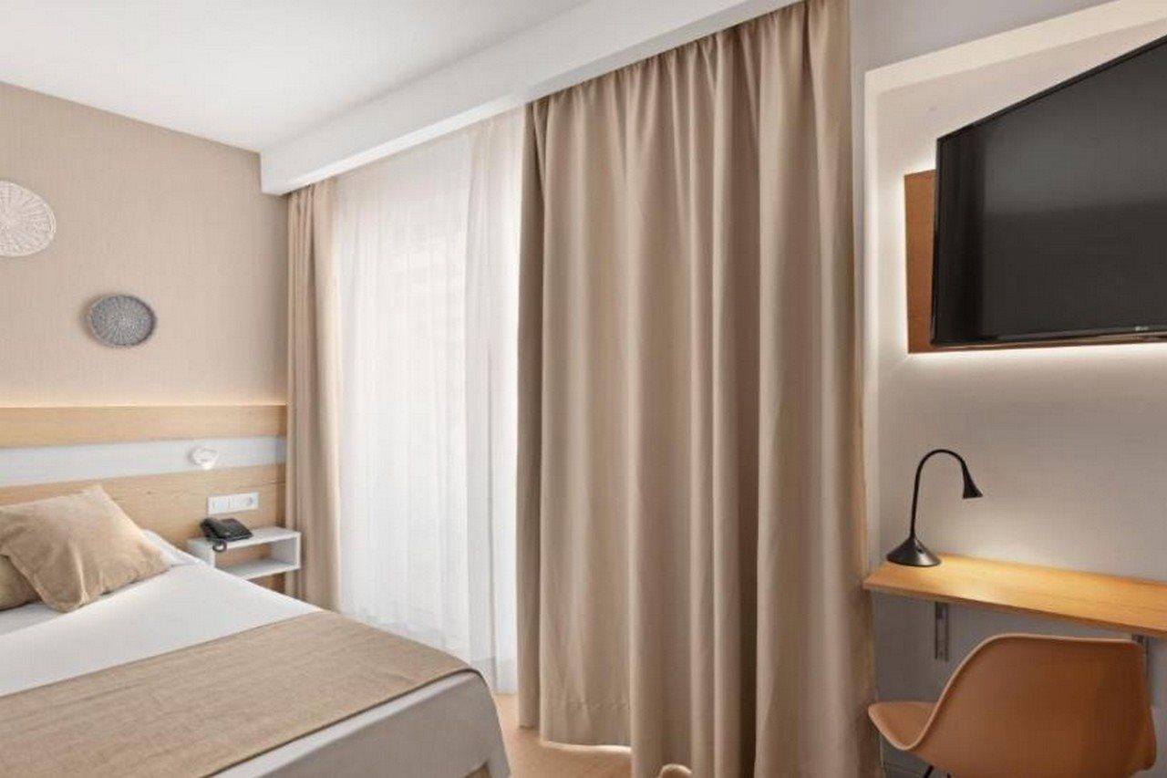 Hotel Sant Jordi 4*