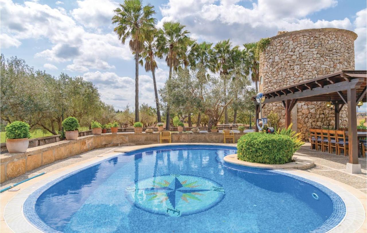 4 Bedroom Lovely In Muro Сasa de vacaciones *