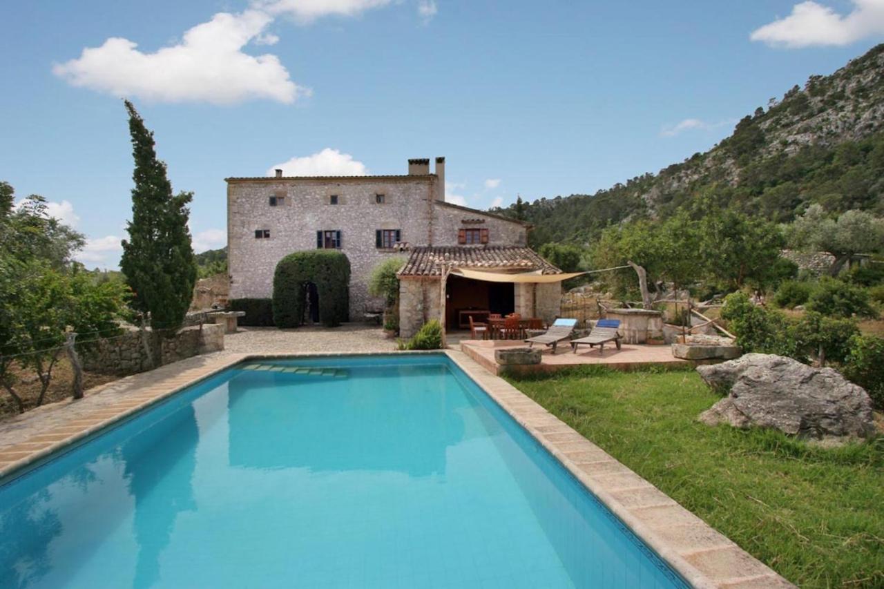 Guillo Villa *