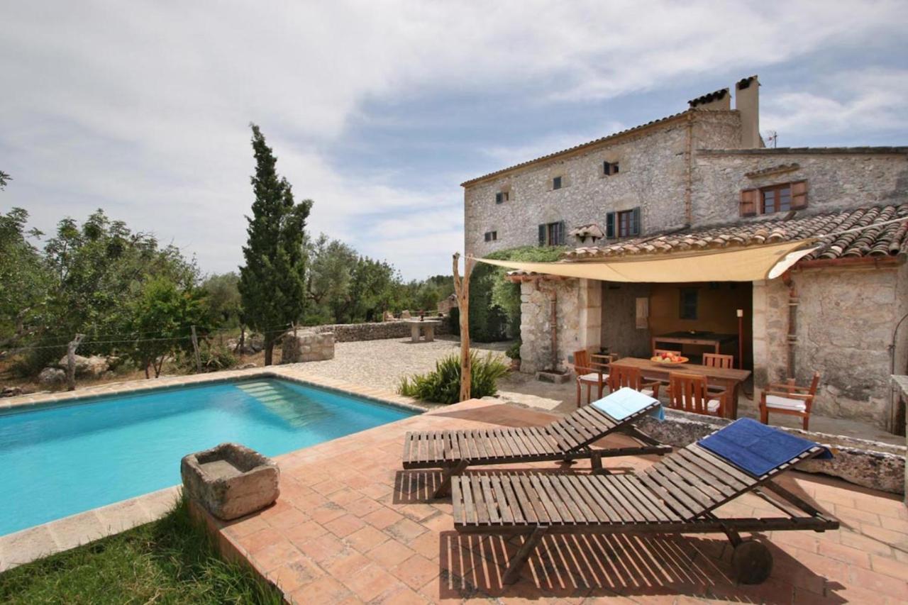 Guillo Villa *