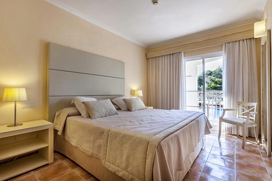 Zafiro Picafort 4*