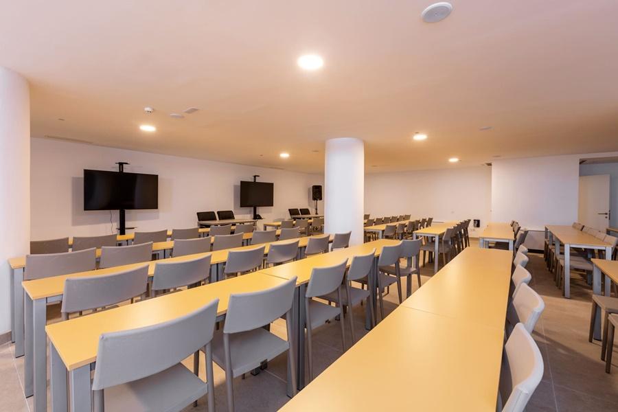 Hotel Arenas 4*