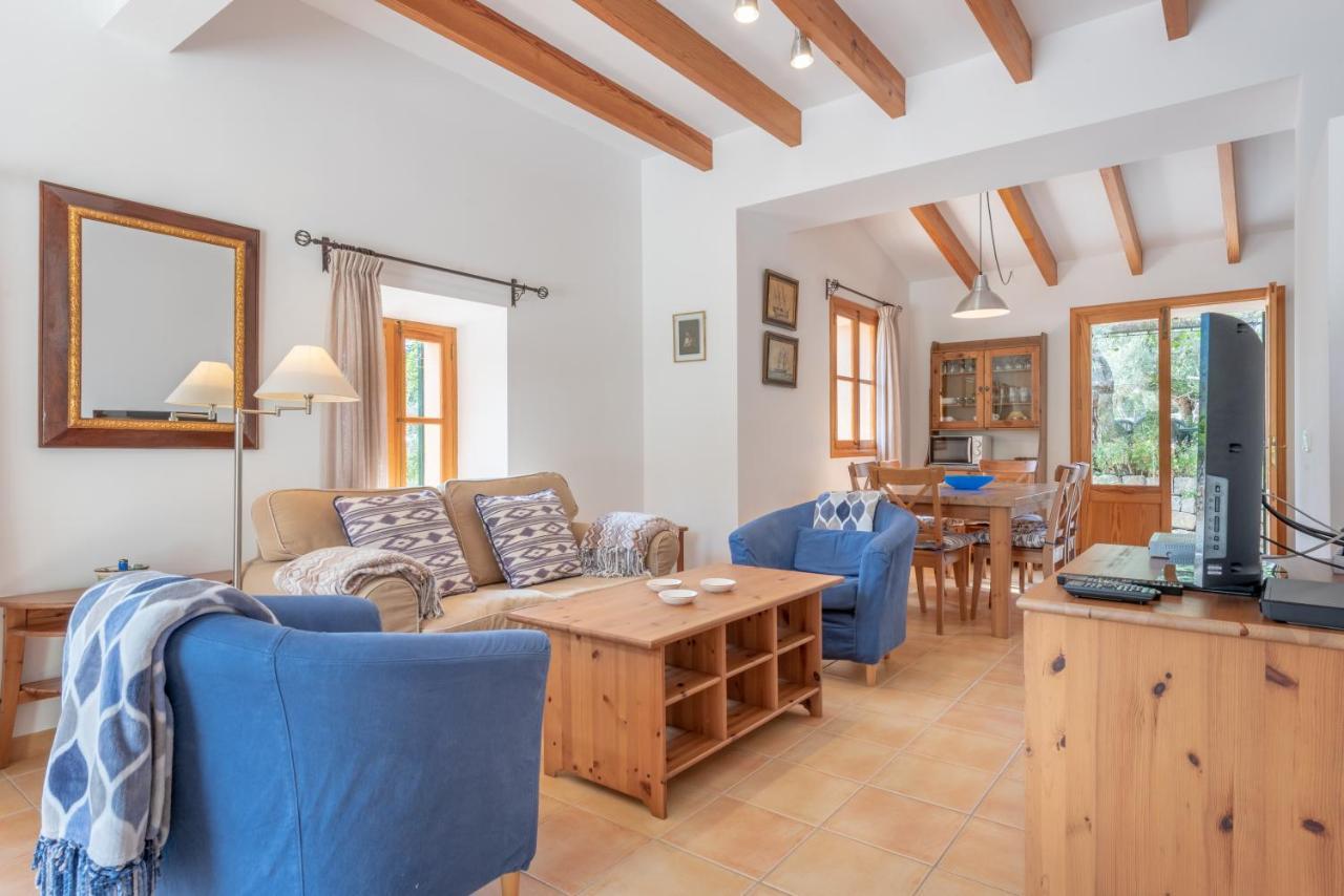 Сasa de vacaciones Semi-detached Sunny Country House, Near Gr221