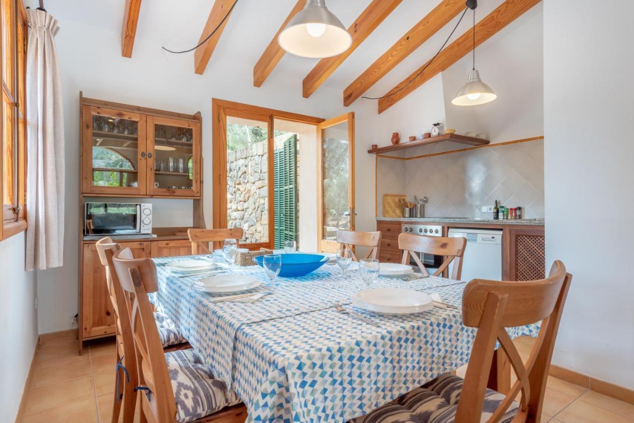 Semi-detached Sunny Country House, Near Gr221 Сasa de vacaciones