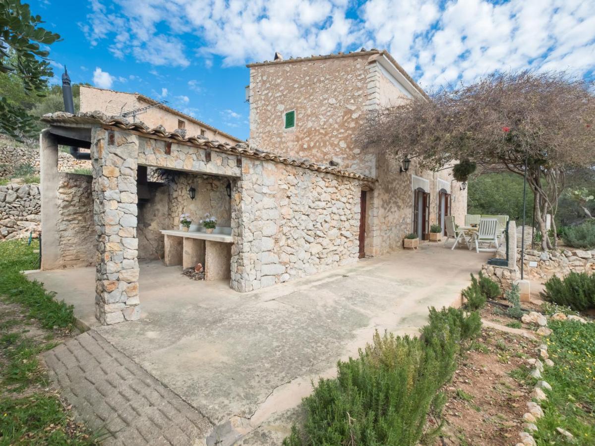 Сasa de vacaciones Tiona By Interhome