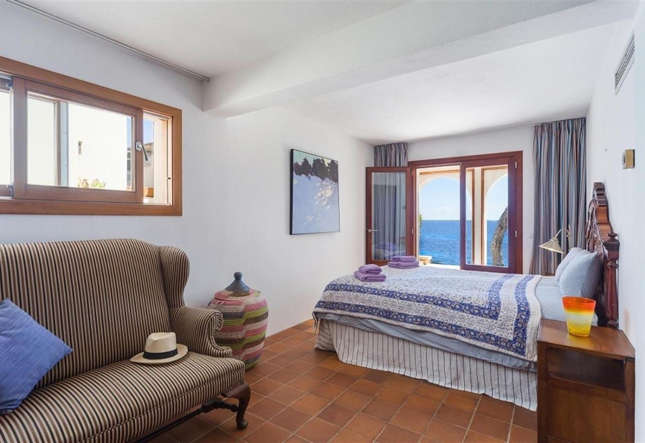 Seaside Villa *