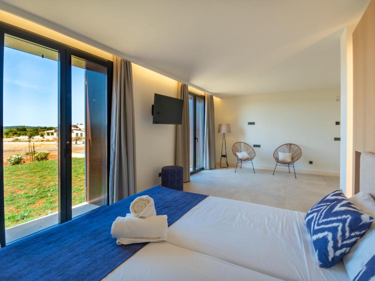 Navarro By Interhome