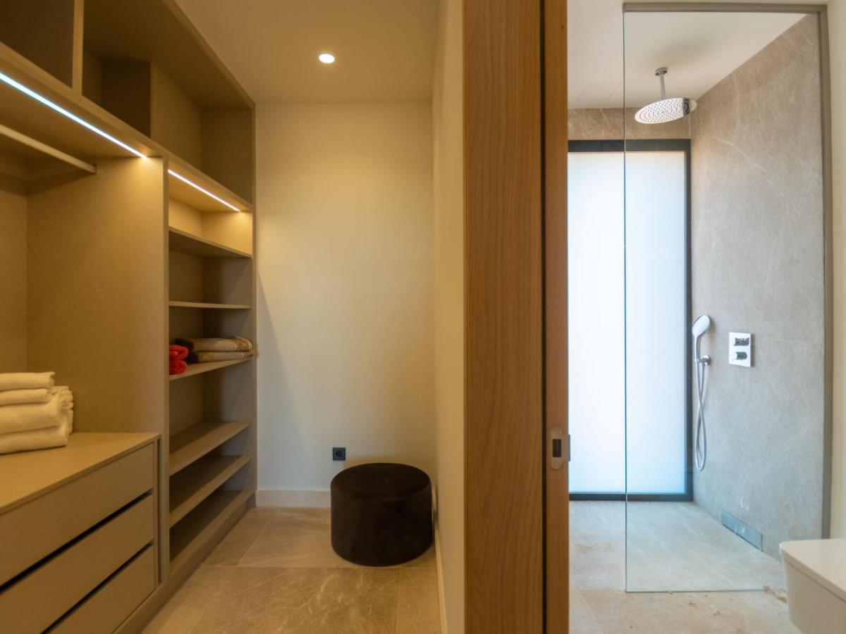 Navarro By Interhome *