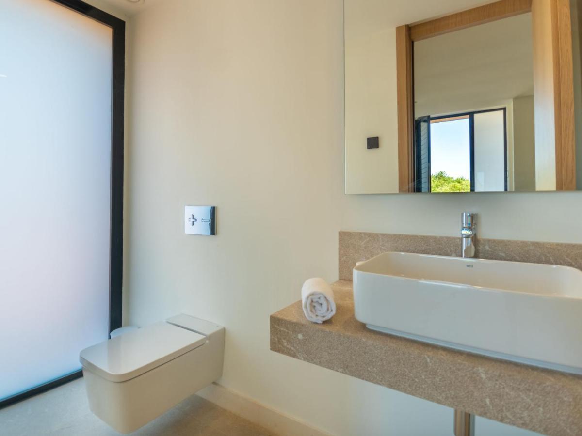 Navarro By Interhome *
