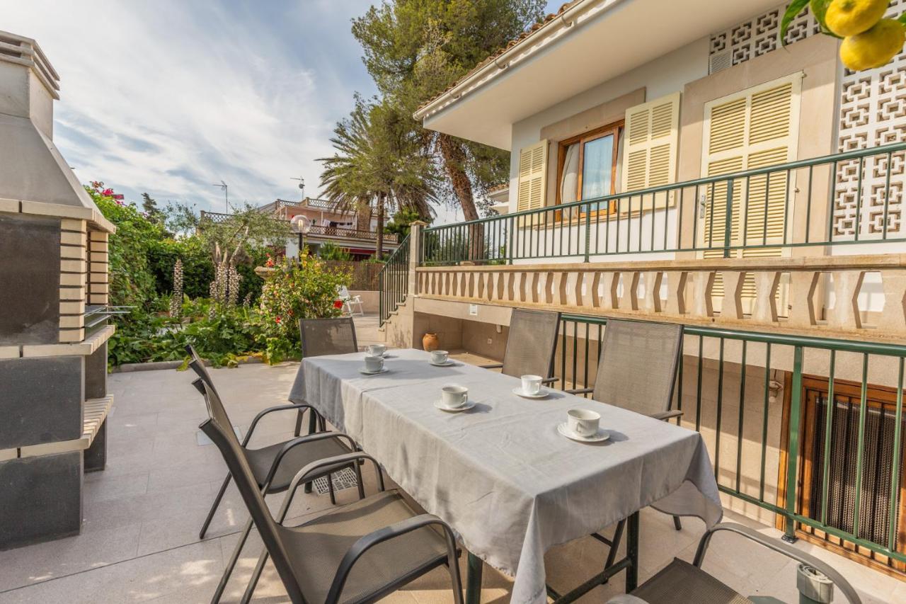 Con Jardin Cerca De La Playa Villa