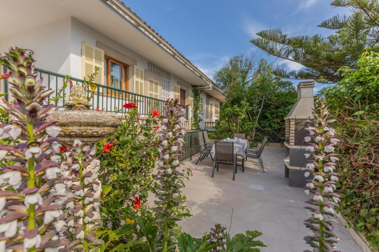Con Jardin Cerca De La Playa Villa