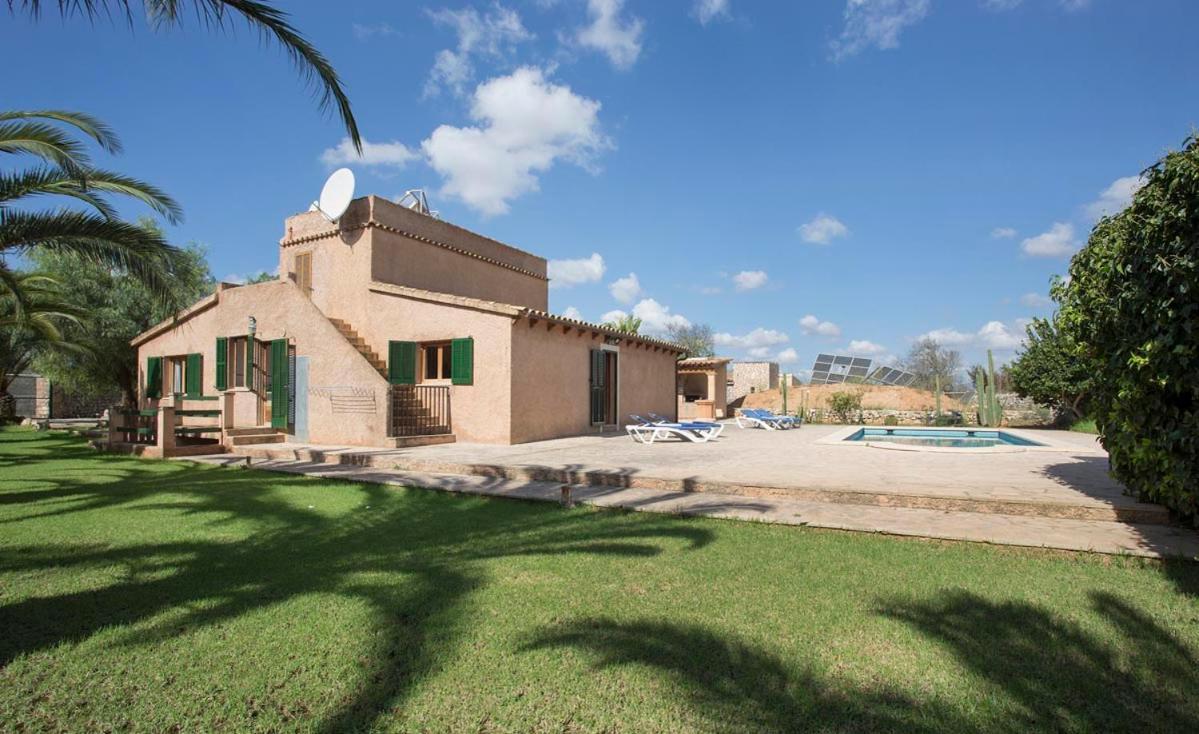 Servera Villa