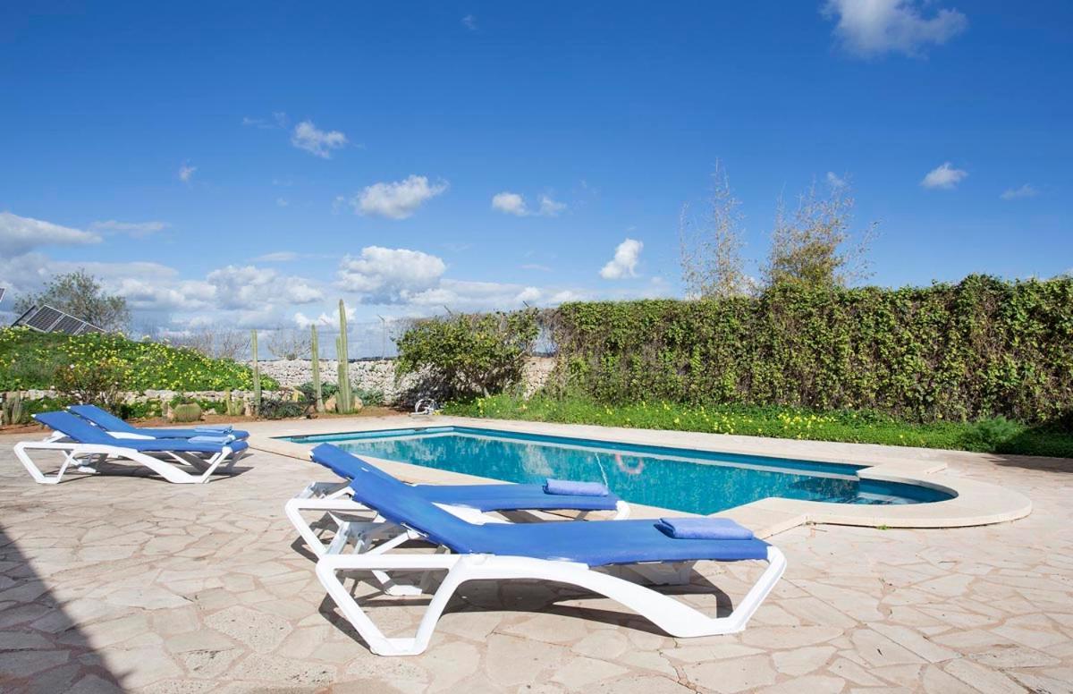 Servera Villa