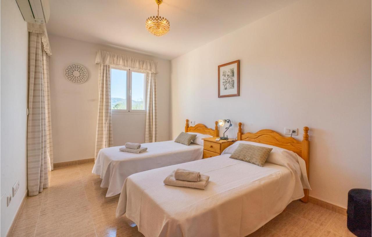 Stunning In Port D'alcúdia With Wifi&4 Bedrooms Сasa de vacaciones