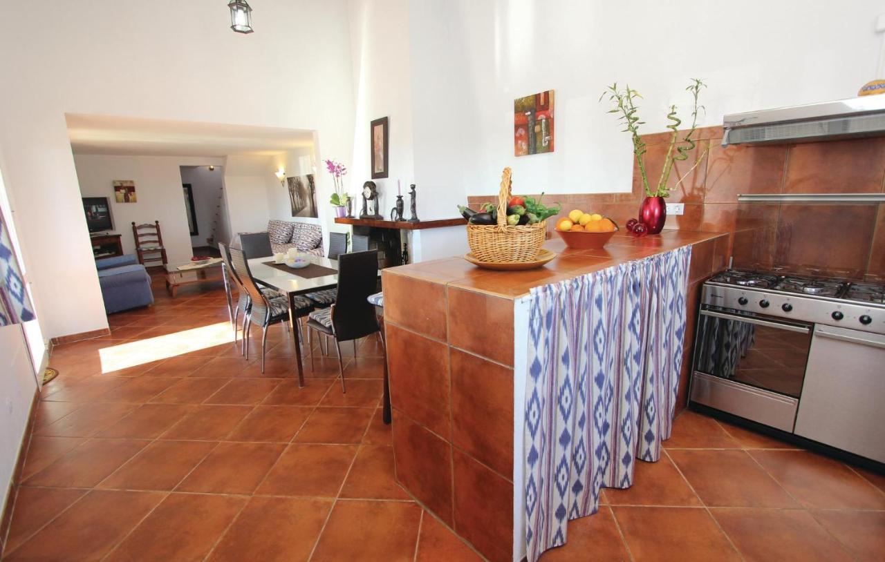 Gorgeous In With Kitchen