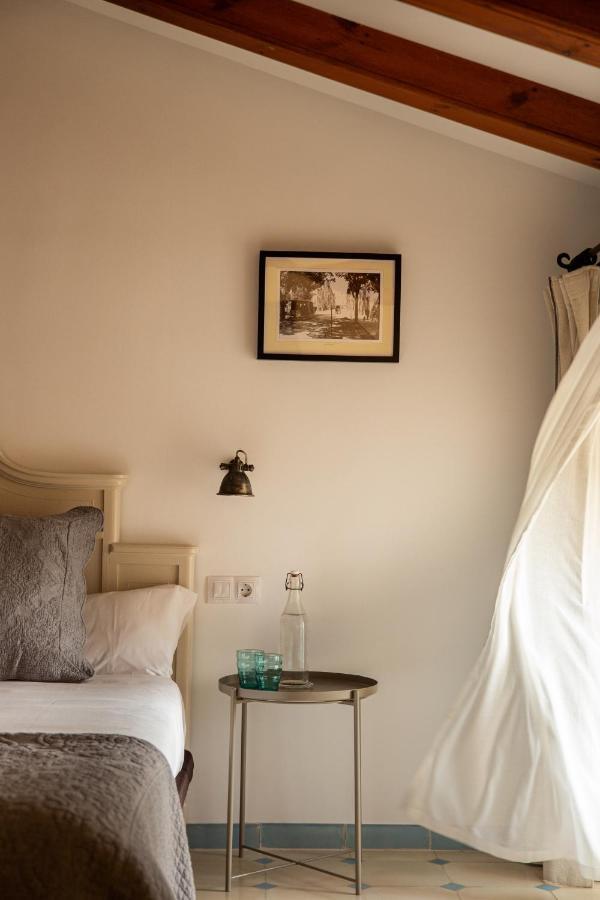 Hotel Cal Secretari Vell - Turismo De Interior La Cabaneta