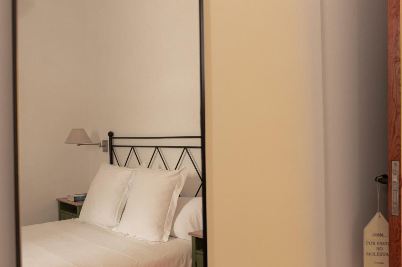 Cal Secretari Vell - Turismo De Interior 3* La Cabaneta