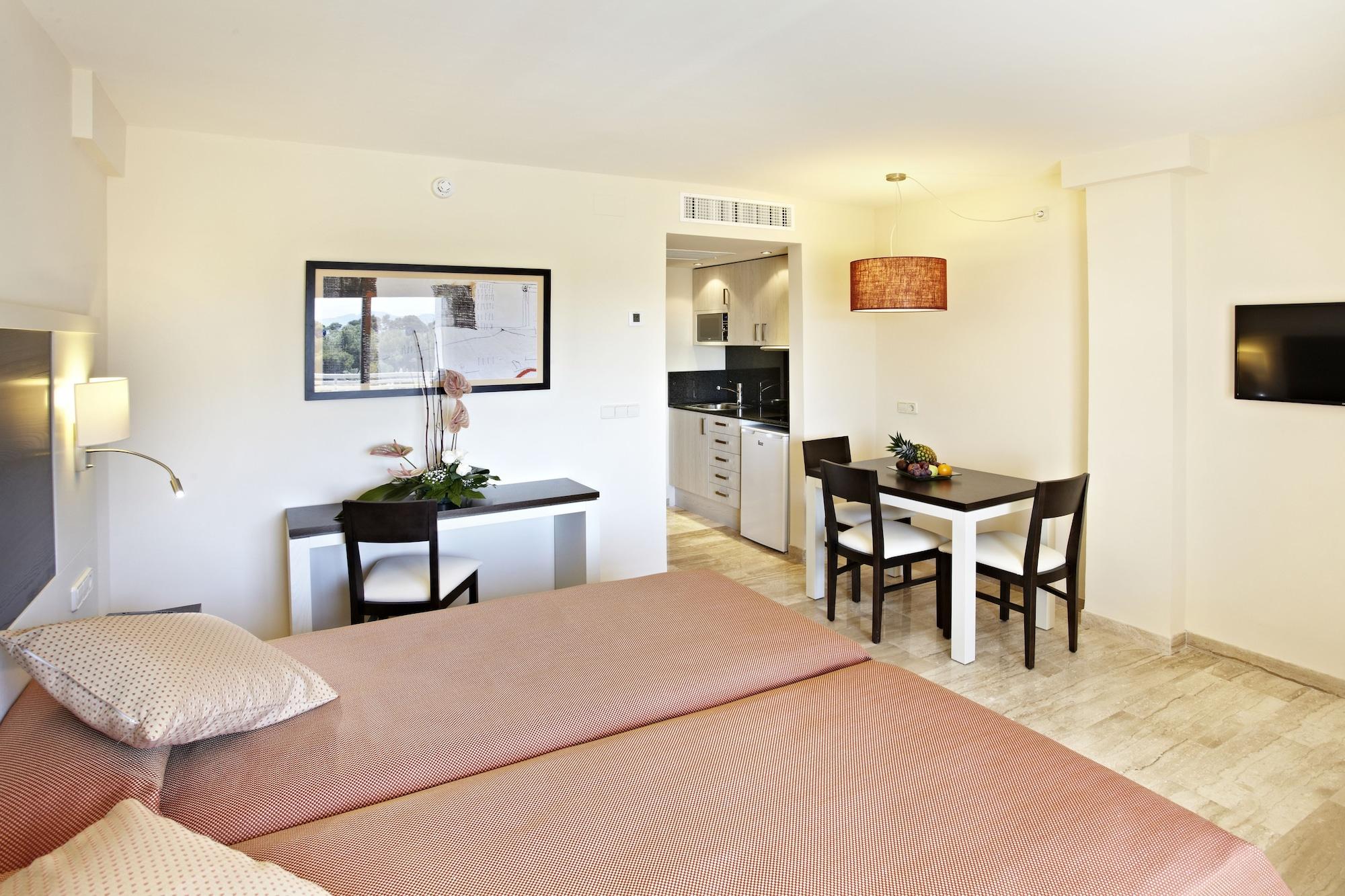 Grupotel Apartahotel 4*