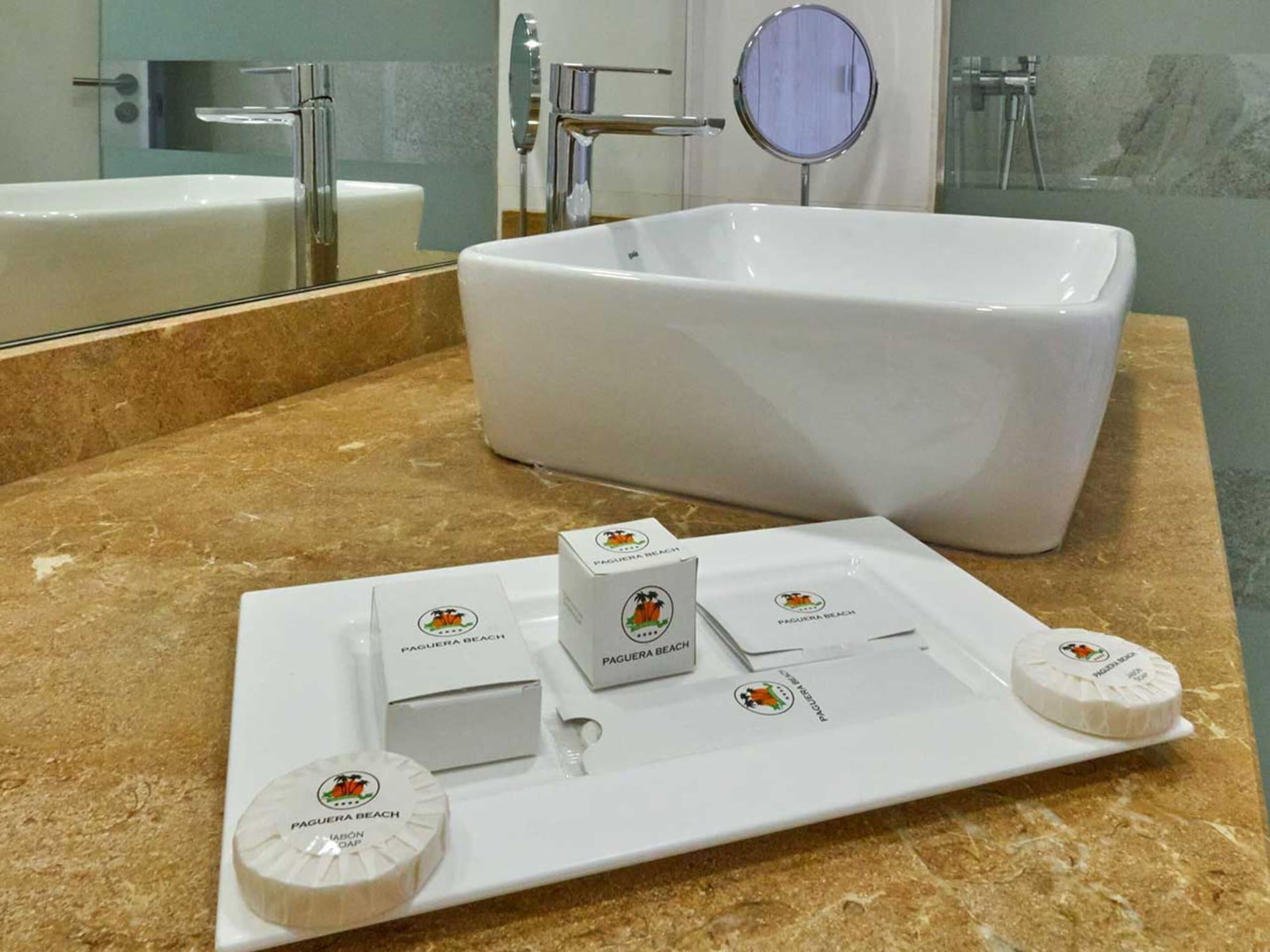 Apartahotel Y Paguera 4*