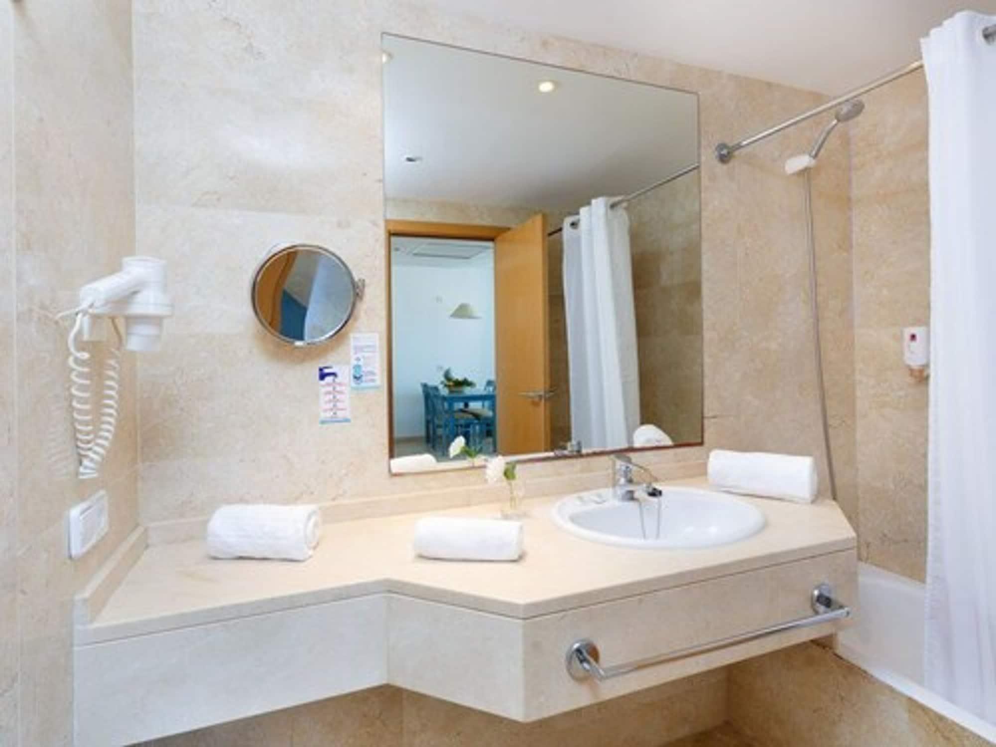 Dunes Platja Apartahotel