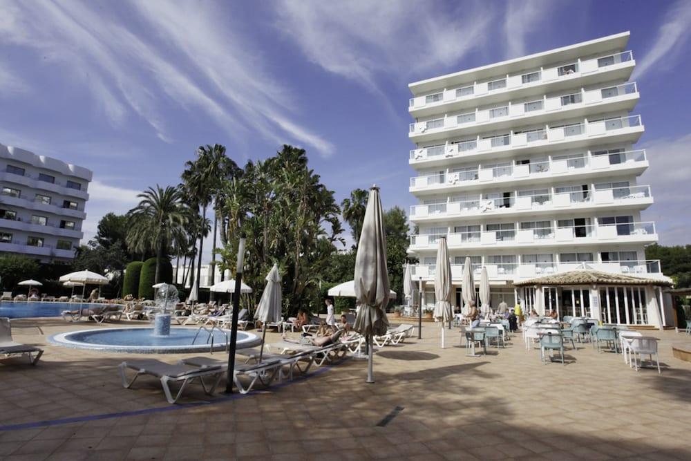 Oleander Hotel 3*