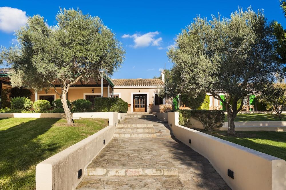 Son Corb Boutique 4*