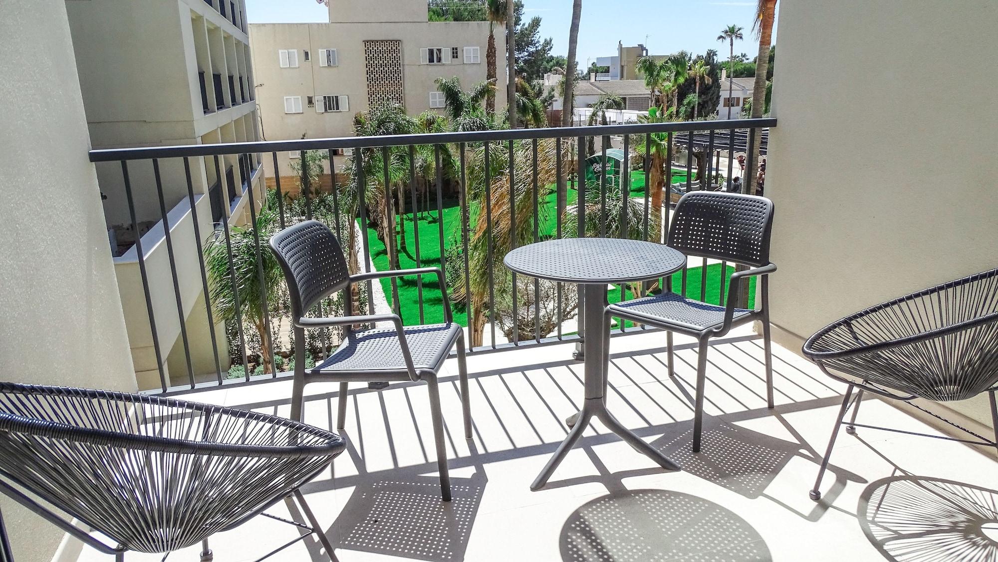 Paradiso Garden Hotel 4*