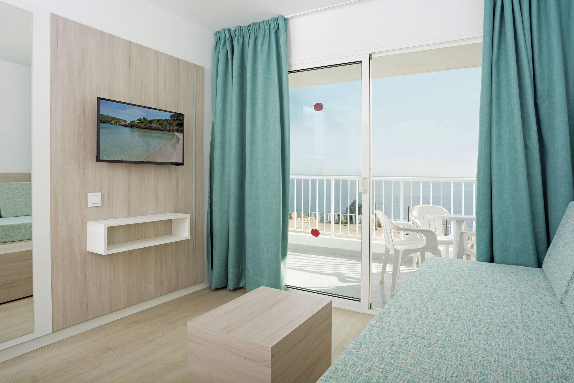 Apartahotel Hsm Calas Park 3*