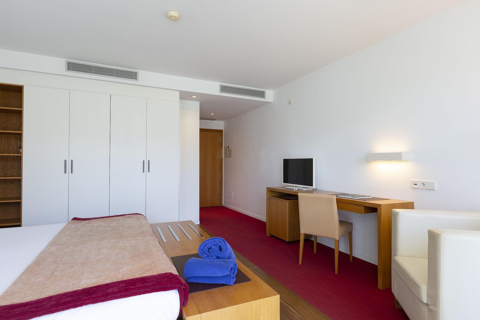 Aimia Hotel 4*