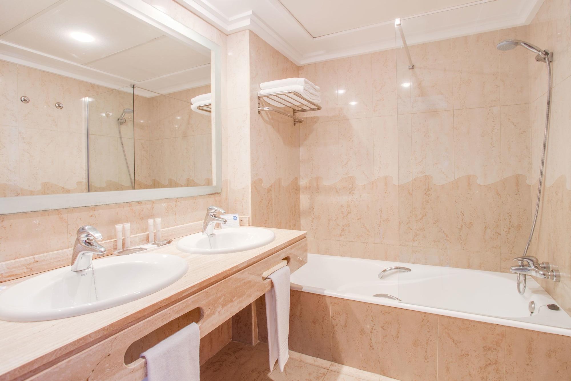 Inturotel Sa Marina Apartahotel 4*