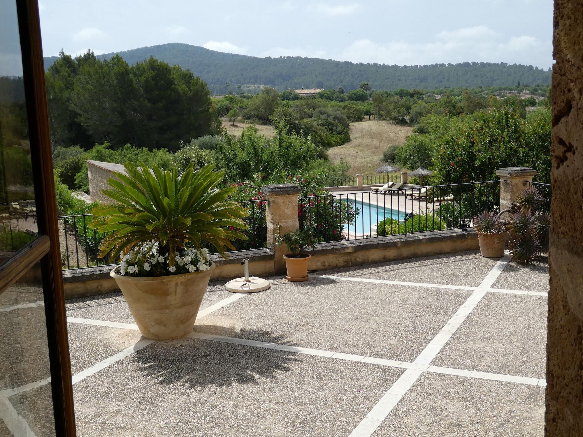Estades Hotel