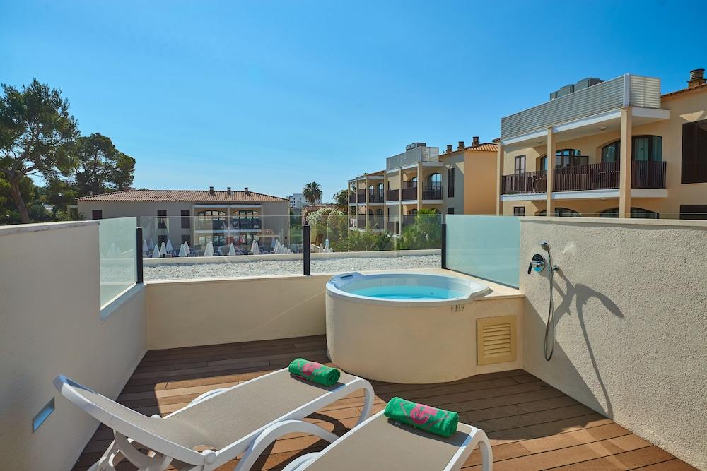 Protur Floriana 3* Sup Aparthotel