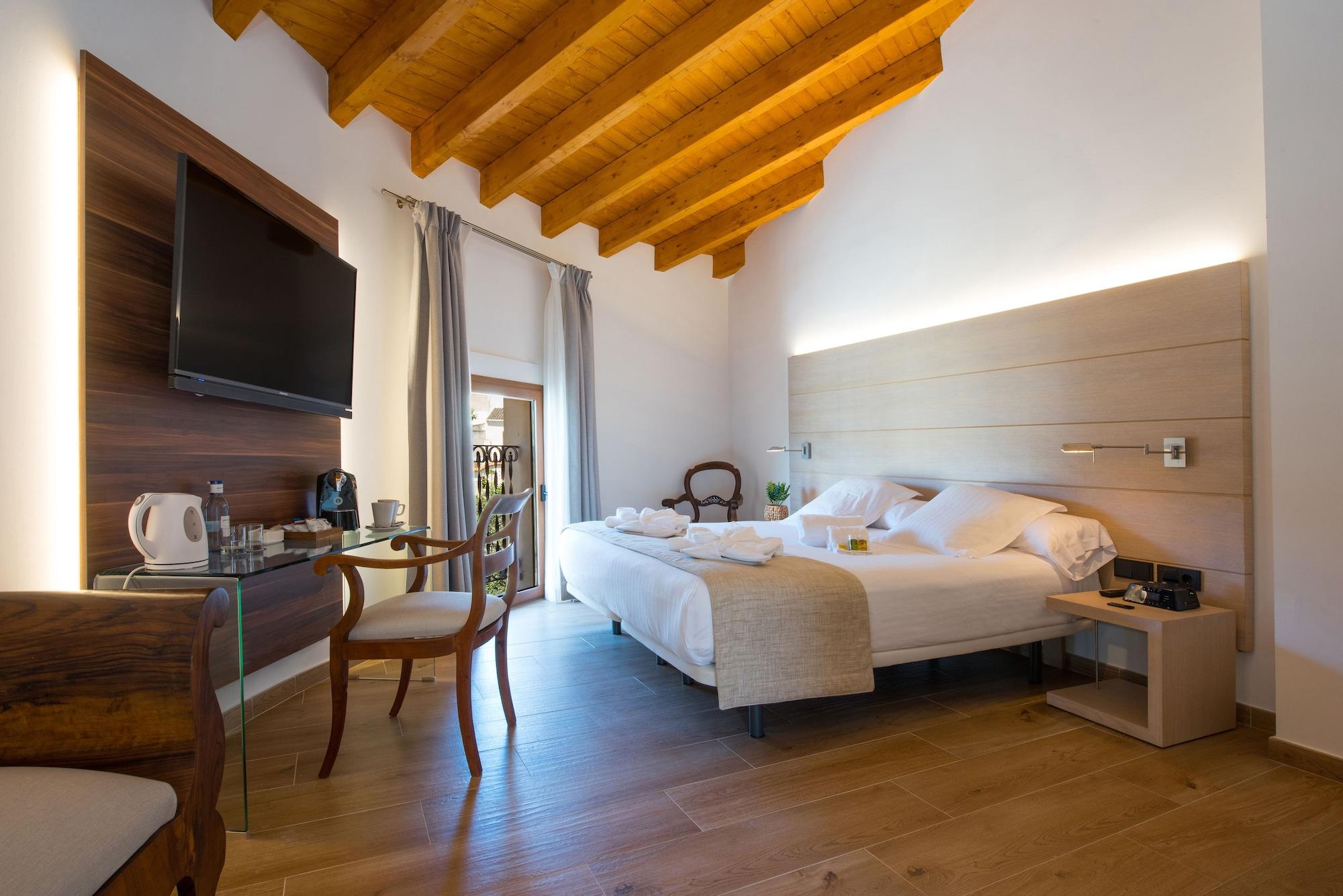 Maria Hotel