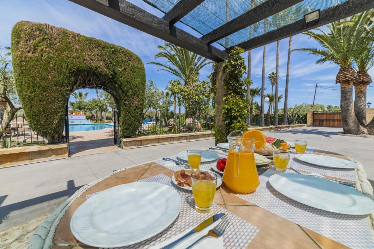 Sunset / Tirenet Villa *