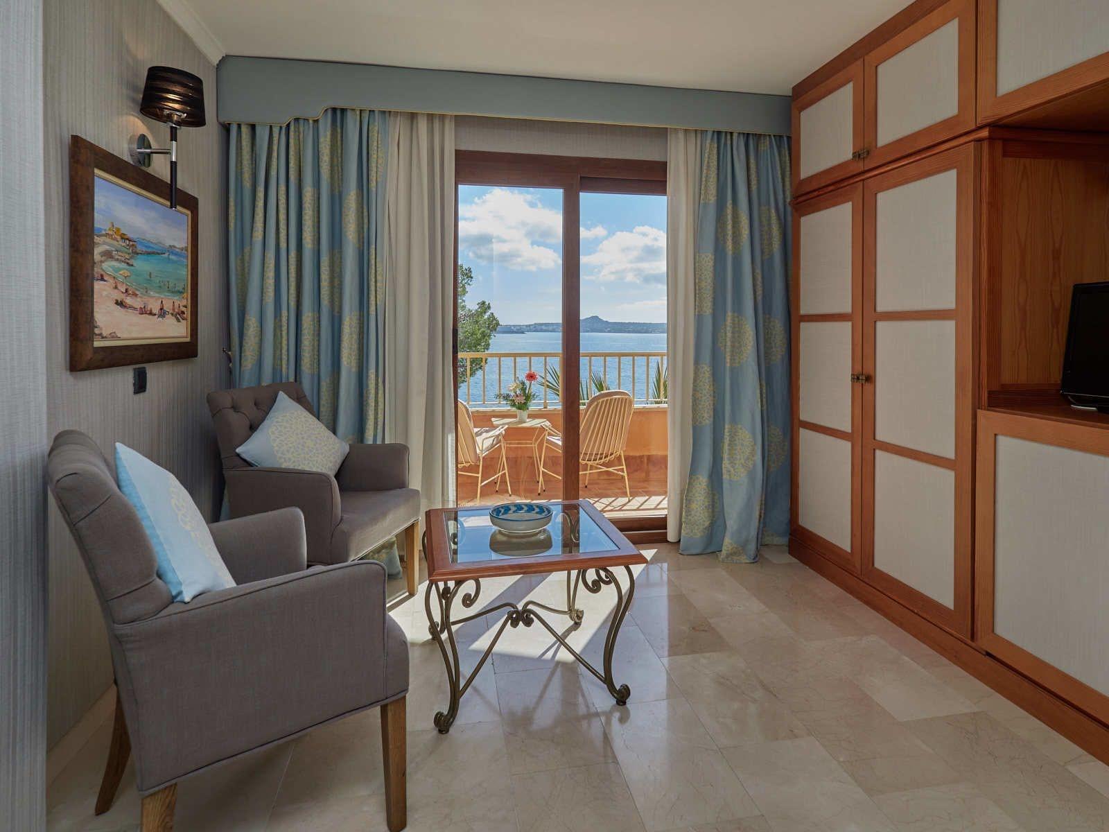 Petit Cala Fornells Hotel 5*