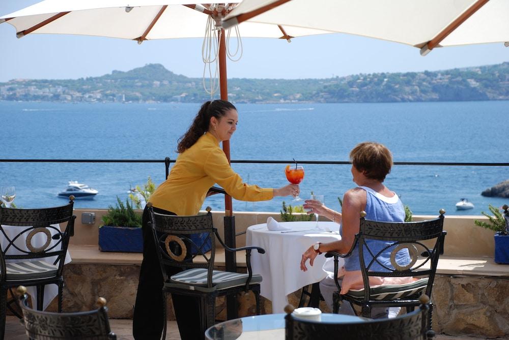 Petit Cala Fornells Hotel