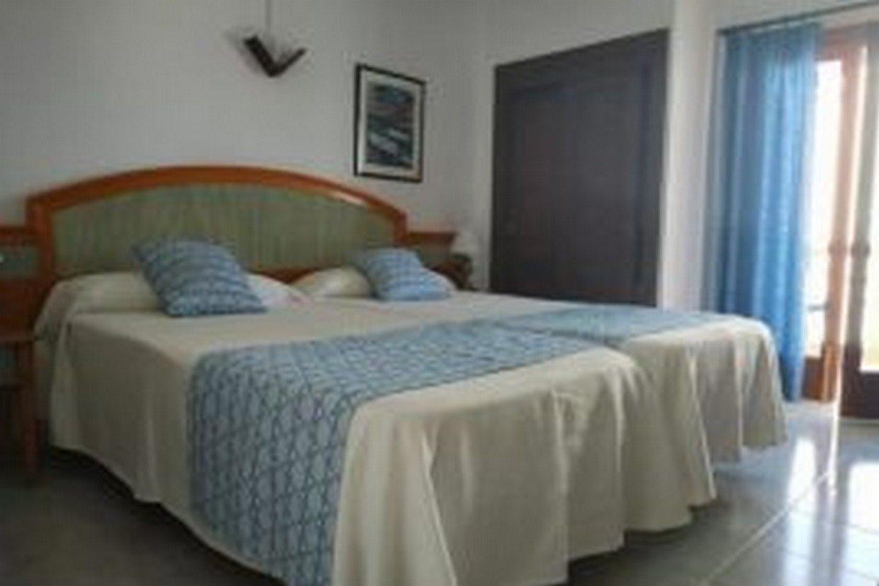 Martorell By Mhr Hotel